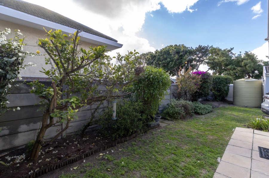 2 Bedroom Property for Sale in Pinelands Western Cape